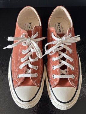 Converse Chuck Taylor low tops All Star 70 OX in Tawny Owl/Egret/Black